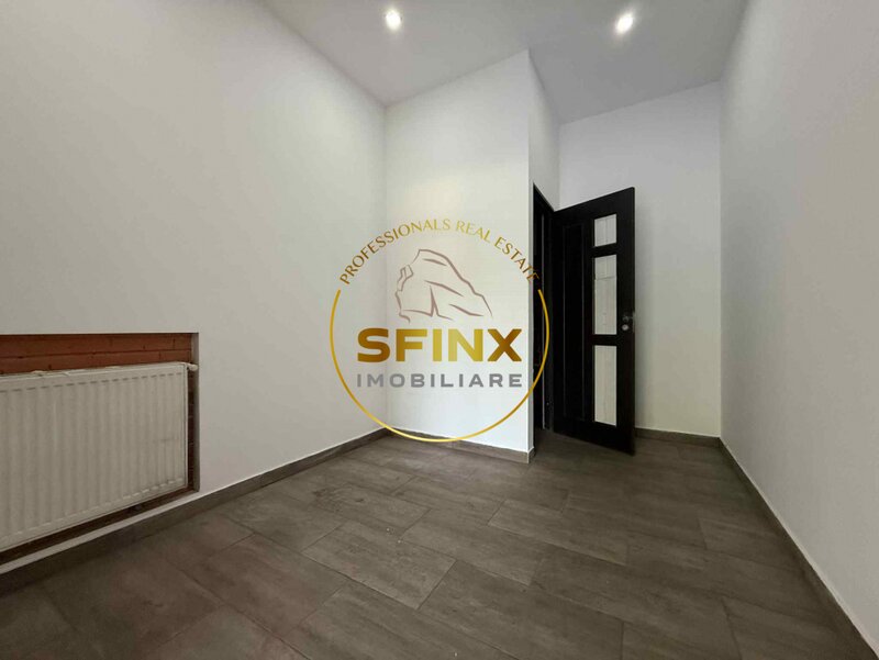 Obor spatiu comercial vad pietonal intens